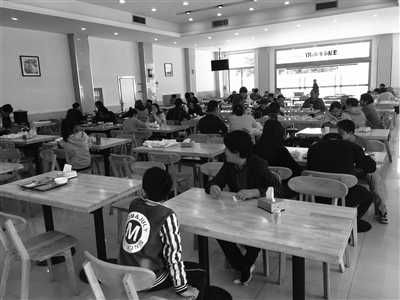 扬州市政府食堂给游客开门了